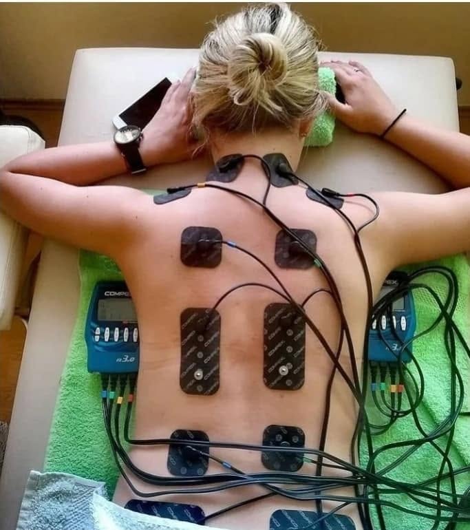 EMS elektrostimulacija mišića – terapija u Relax Raj Beograd